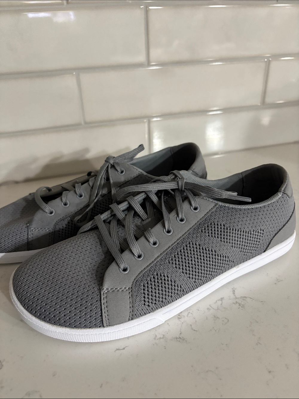 Women’s Dillon Xeroshoes Grey Size 9.5
